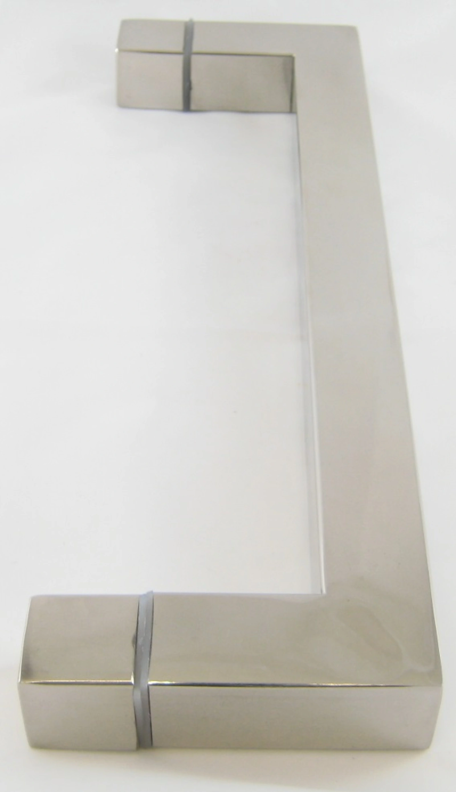 Poignée inox rectangle entraxe 27cm Poignée inox rectangle entraxe 27cm